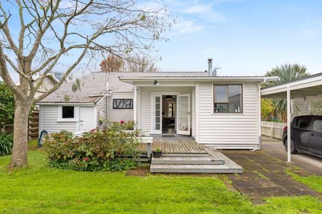 Photo of property in 119 Iranui Road, Inner Kaiti, Gisborne, 4010