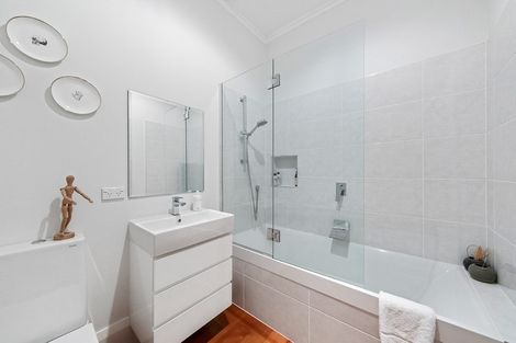 Photo of property in 9 Grand View Road, Remuera, Auckland, 1050