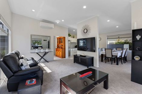 Photo of property in 14 Buller Street, New Plymouth, 4310