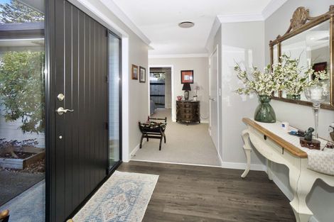 Photo of property in 5 Lomay Place, Te Puke, 3119