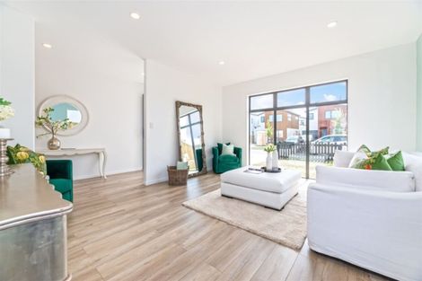 Photo of property in 5 Greenfinch Road, Hobsonville, Auckland, 0616