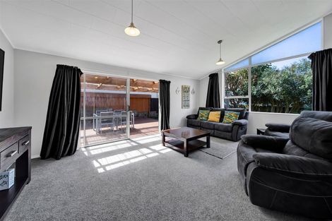 Photo of property in 32a Camellia Avenue, Bell Block, New Plymouth, 4312