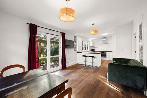 Photo of property in 243 Edgeware Road, Edgeware, Christchurch, 8013