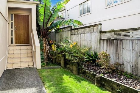Photo of property in 19 Belle Verde Drive, Sunnynook, Auckland, 0630