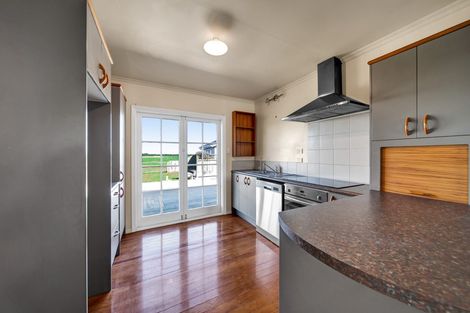 Photo of property in 278 Matangara Road, Hawera, 4672