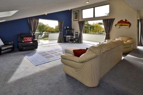 Photo of property in 89a Clarendon Terrace, Woolston, Christchurch, 8023