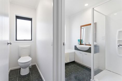 Photo of property in 78 Sheriff Place, Randwick Park, Auckland, 2105