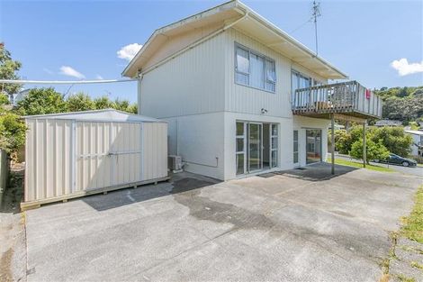 Photo of property in 3 Capitol Road, Matakatia, Whangaparaoa, 0930
