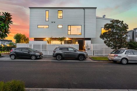 Photo of property in 27 Tuatua Road, Hobsonville, Auckland, 0616