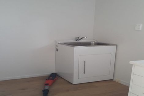 Photo of property in 82 Powrie Street, Glenfield, Auckland, 0629