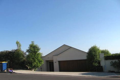 Photo of property in 4 St Clair Place, Browns Bay, Auckland, 0630