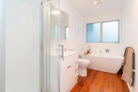 Photo of property in 13 Aperahama Street, Paekakariki, 5034