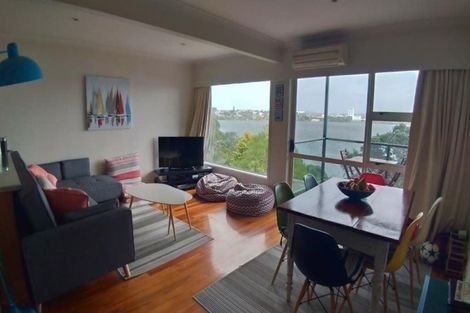 Photo of property in 2/198 Hurstmere Road, Takapuna, Auckland, 0622