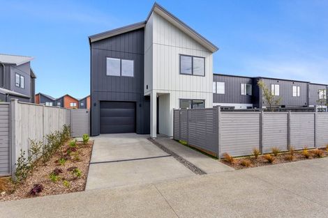 Photo of property in 30 Park Green Avenue, Rosehill, Papakura, 2113