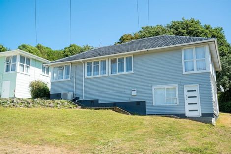 Photo of property in 160 Champion Street, Cannons Creek, Porirua, 5024