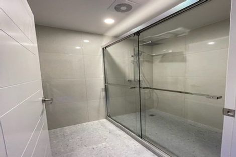 Photo of property in 128b Hutchinsons Road, Bucklands Beach, Auckland, 2014