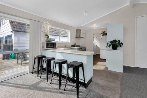 Photo of property in 37c Pyle Road West, One Tree Point, 0118