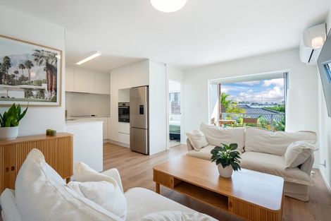 Photo of property in 16/83 Lake Road, Devonport, Auckland, 0622