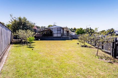 Photo of property in 46 Cumberland Street, Merrilands, New Plymouth, 4312