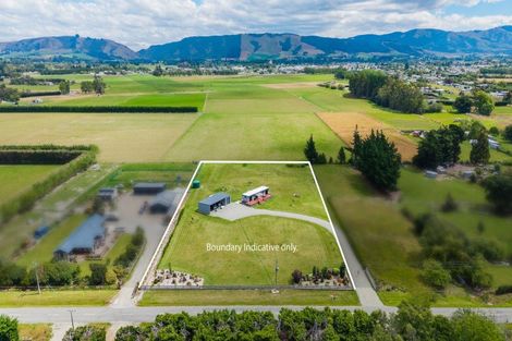 Photo of property in 46 Bathgates Road, Waimate, 7980