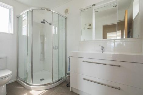 Photo of property in 61 Kennedy Crescent, Wanaka, 9305