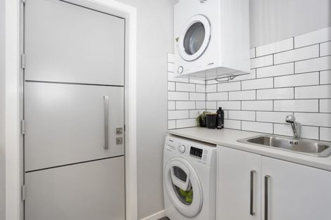 Photo of property in 86 Robertson Street, Gore, 9710