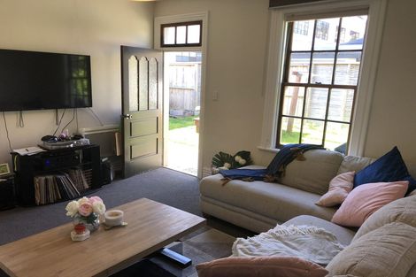 Photo of property in 31 Moir Street, Mount Victoria, Wellington, 6011