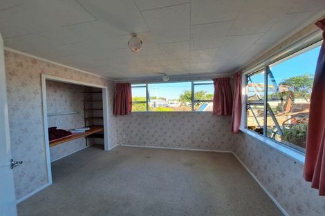 Photo of property in 43 Wynyard Street, Normanby, Hawera, 4614