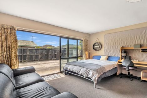 Photo of property in 2/56 Aorangi Road, Bryndwr, Christchurch, 8053