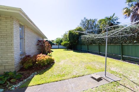 Photo of property in 3/52 Napier Road, Havelock North, 4130