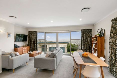 Photo of property in 7f Marjory Close, Broadmeadows, Wellington, 6035