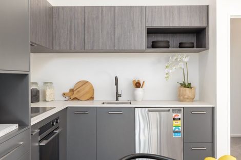 Photo of property in 121a Glandovey Road, Strowan, Christchurch, 8052