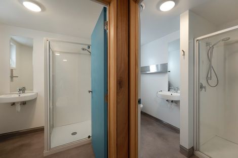 Photo of property in 9 Cameron Place, Fernhill, Queenstown, 9300