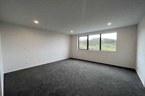 Photo of property in 28 Holystone Road, Whitby, Porirua, 5024