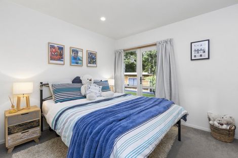 Photo of property in 1/31 Holdaway Avenue, Northcote, Auckland, 0627