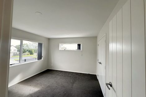 Photo of property in 4 Ruhanui Lane, Pakuranga Heights, Auckland, 2010