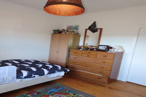 Photo of property in 225 Titirangi Road, Titirangi, Auckland, 0604