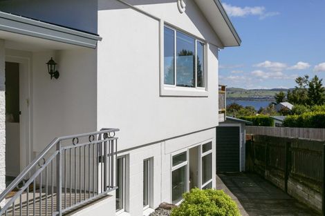 Photo of property in 10 Kensington Place, Richmond Heights, Taupo, 3330