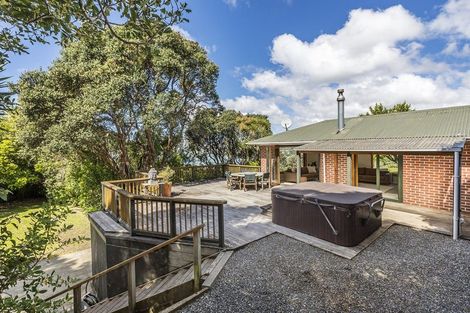 Photo of property in 94 Mana View Road, Paremata, Porirua, 5026