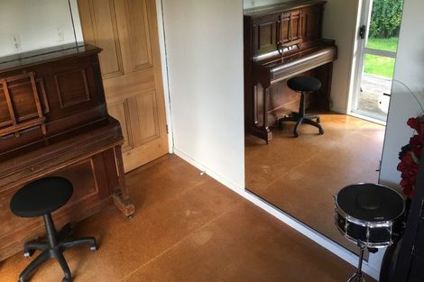 Photo of property in 136 Port Hills Road, Heathcote Valley, Christchurch, 8022