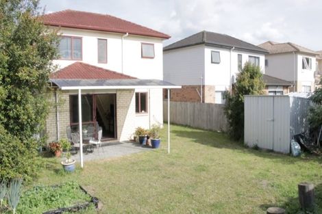 Photo of property in 16a Charlenne Close, Ranui, Auckland, 0612