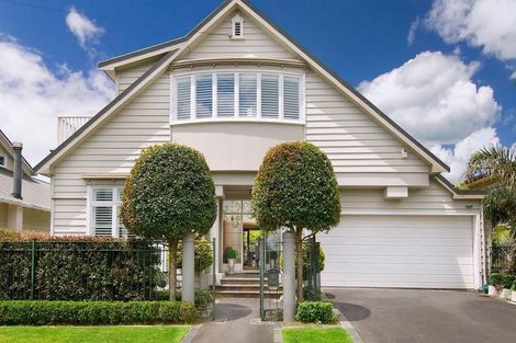 Photo of property in 5 Cameron Street, Takapuna, Auckland, 0622