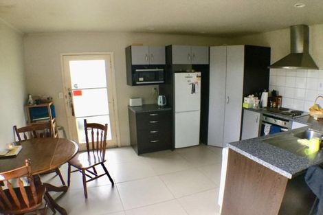Photo of property in 53 Ellice Road, Totara Vale, Auckland, 0629