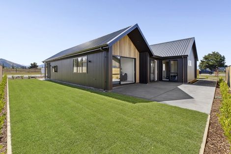 Photo of property in 14 Moonstone Street, Albert Town, Wanaka, 9305