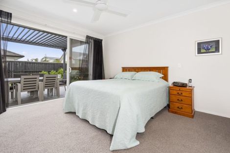 Photo of property in 77 Sandhurst Drive, Papamoa Beach, Papamoa, 3118