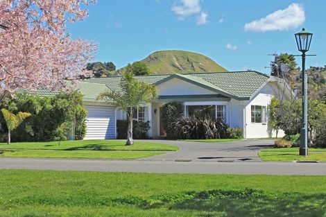 Photo of property in 8 Brompton Drive, Taradale, Napier, 4112
