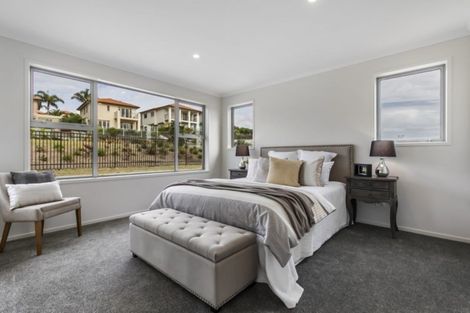 Photo of property in 49 Couldrey Crescent, Red Beach, 0932