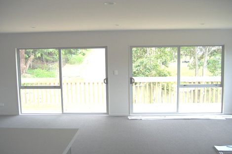 Photo of property in 13a Cypress Place, Sunnynook, Auckland, 0620