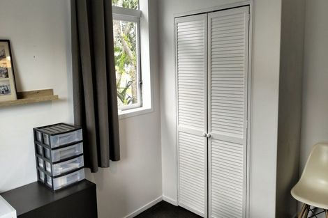 Photo of property in 38 Larchmont Grove, Totara Park, Upper Hutt, 5018