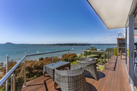 Photo of property in 67 Harbour View Road, Omokoroa, 3114